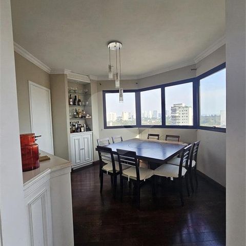 Apartamento à venda com 157m², 4 quartos e 2 vagas