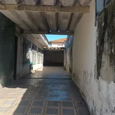 Casa à venda com 210m², 4 quartos e 2 vagas Casa à venda com 210m², 4 quartos e 2 vagasFoto 02