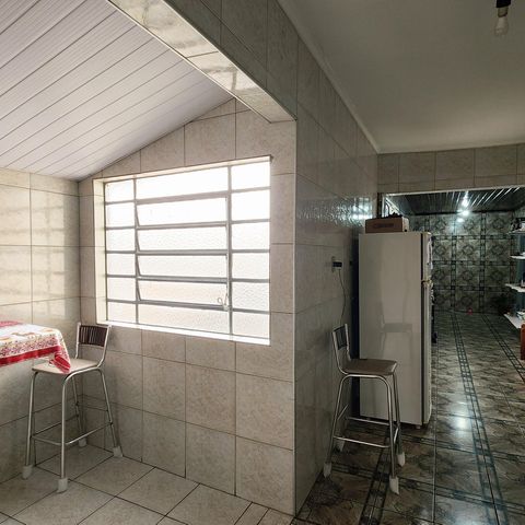 Casa à venda com 125m², 4 quartos e 2 vagas Casa à venda com 125m², 4 quartos e 2 vagasCozinha