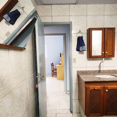 Casa à venda com 125m², 4 quartos e 2 vagas Casa à venda com 125m², 4 quartos e 2 vagasBanheiro 2