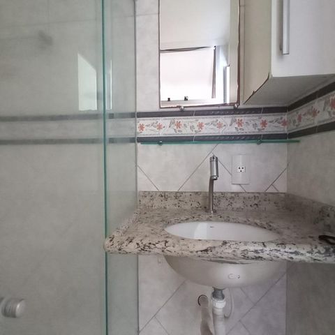 Apartamento à venda com 55m², 2 quartos e 1 vaga Apartamento à venda com 55m², 2 quartos e 1 vagaBanheiro