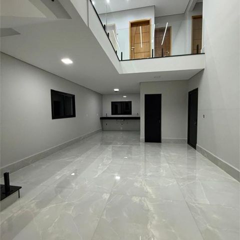 Casa à venda com 170m², 3 quartos e 1 vaga