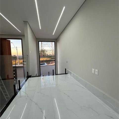 Casa à venda com 170m², 3 quartos e 1 vaga