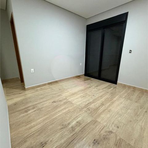 Casa à venda com 170m², 3 quartos e 1 vaga