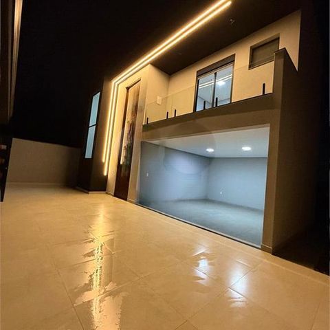 Casa à venda com 170m², 3 quartos e 1 vaga