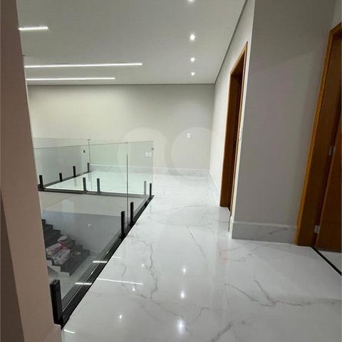 Casa à venda com 170m², 3 quartos e 1 vaga
