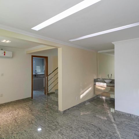 Casa à venda com 105m², 3 quartos e 1 vaga Casa à venda com 105m², 3 quartos e 1 vagaSala