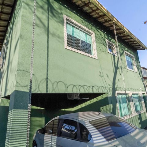 Casa à venda com 105m², 3 quartos e 1 vaga Casa à venda com 105m², 3 quartos e 1 vagaFachada