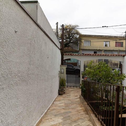 Casa à venda com 309m², 3 quartos e 4 vagas Casa à venda com 309m², 3 quartos e 4 vagasEntrada