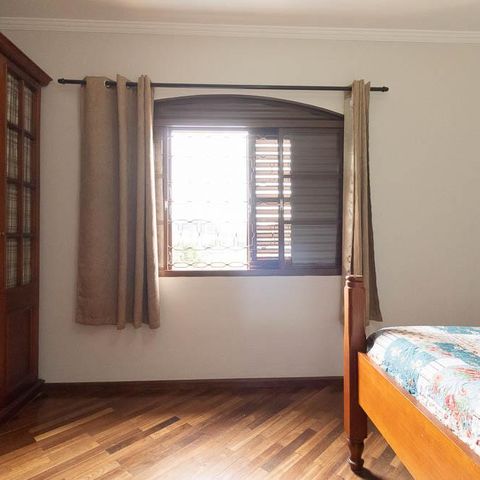 Casa à venda com 309m², 3 quartos e 4 vagas Casa à venda com 309m², 3 quartos e 4 vagasSuíte