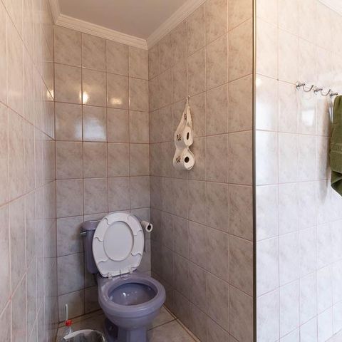 Casa à venda com 309m², 3 quartos e 4 vagas Casa à venda com 309m², 3 quartos e 4 vagasBanheiro de Serviço