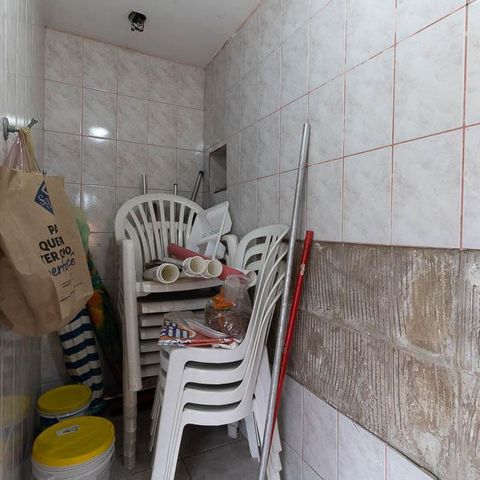 Casa à venda com 309m², 3 quartos e 4 vagas Casa à venda com 309m², 3 quartos e 4 vagasDepósito 2