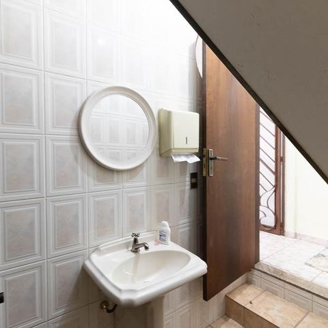 Casa à venda com 309m², 3 quartos e 4 vagas Casa à venda com 309m², 3 quartos e 4 vagasBanheiro Social 2