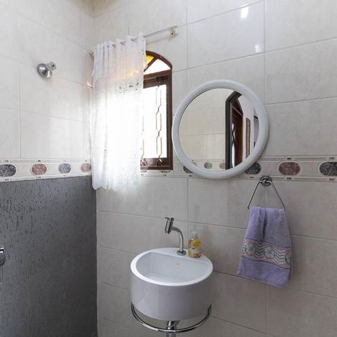 Casa à venda com 309m², 3 quartos e 4 vagas Casa à venda com 309m², 3 quartos e 4 vagasLavabo