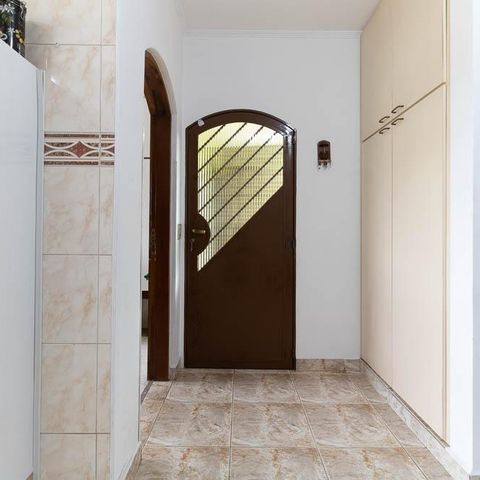 Casa à venda com 309m², 3 quartos e 4 vagas Casa à venda com 309m², 3 quartos e 4 vagasEntrada