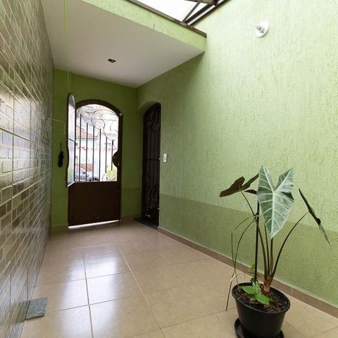 Casa à venda com 309m², 3 quartos e 4 vagas Casa à venda com 309m², 3 quartos e 4 vagasEntrada