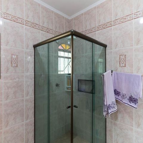 Casa à venda com 309m², 3 quartos e 4 vagas Casa à venda com 309m², 3 quartos e 4 vagasBanheiro Social