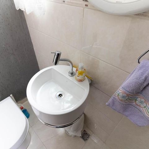 Casa à venda com 309m², 3 quartos e 4 vagas Casa à venda com 309m², 3 quartos e 4 vagasLavabo da Sala