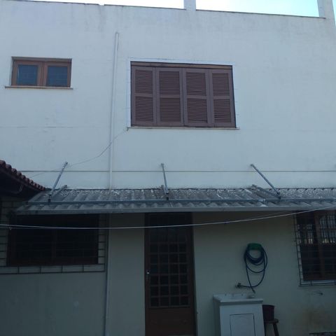 Casa à venda com 200m², 4 quartos e 3 vagas Casa à venda com 200m², 4 quartos e 3 vagasÁrea de Serviço