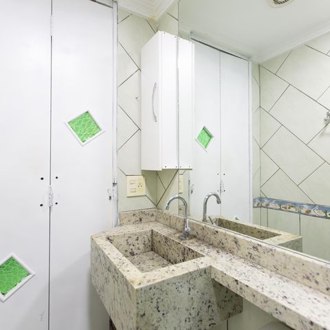 Apartamento à venda com 96m², 3 quartos e 1 vaga Apartamento à venda com 96m², 3 quartos e 1 vagaBanheiro 2