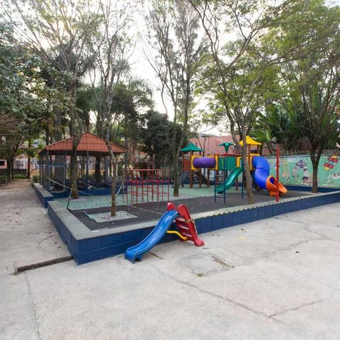 Apartamento à venda com 96m², 3 quartos e 1 vaga Apartamento à venda com 96m², 3 quartos e 1 vagaÁrea comum - Playground