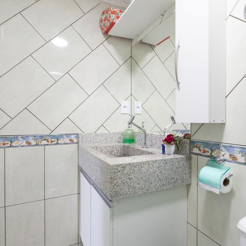 Apartamento à venda com 96m², 3 quartos e 1 vaga Apartamento à venda com 96m², 3 quartos e 1 vagaBanheiro da Suíte