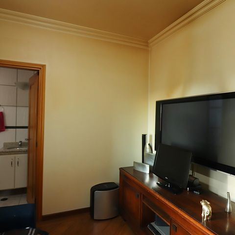 Apartamento à venda com 188m², 4 quartos e 4 vagasSuíte 2