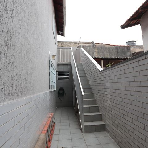Casa à venda com 160m², 3 quartos e 2 vagasQuintal