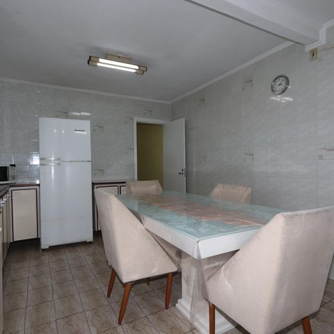Casa à venda com 160m², 3 quartos e 2 vagasCozinha
