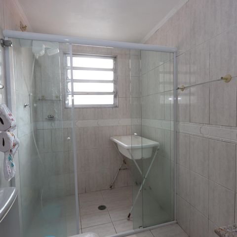 Casa à venda com 160m², 3 quartos e 2 vagasBanheiro da Suíte