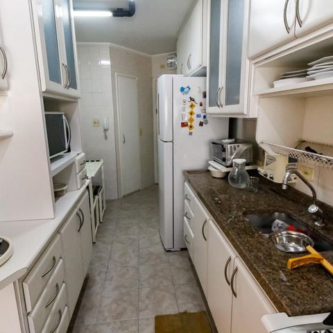 Apartamento à venda com 92m², 3 quartos e 2 vagas Apartamento à venda com 92m², 3 quartos e 2 vagasCozinha