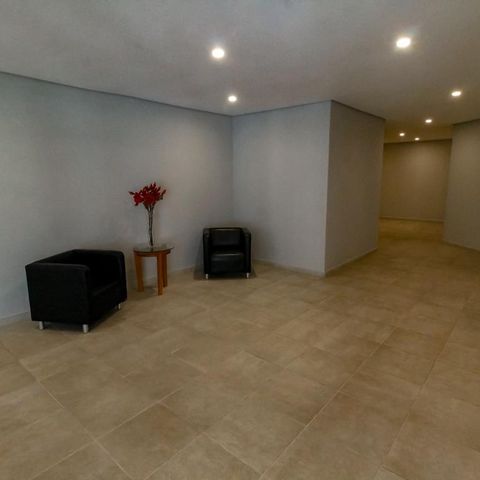 Apartamento à venda com 92m², 3 quartos e 2 vagas Apartamento à venda com 92m², 3 quartos e 2 vagasHall de Entrada