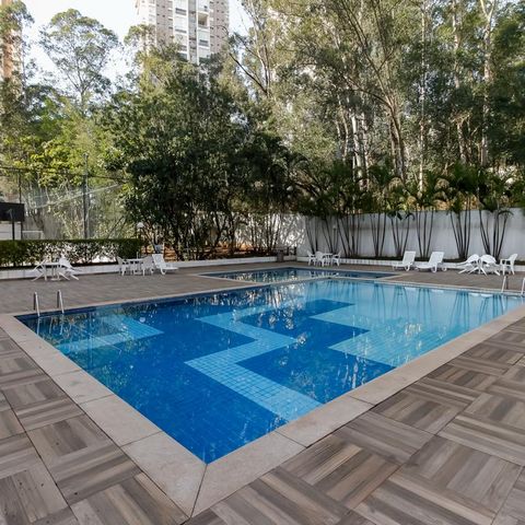 Apartamento à venda com 92m², 3 quartos e 2 vagas Apartamento à venda com 92m², 3 quartos e 2 vagasÁrea comum - Piscina