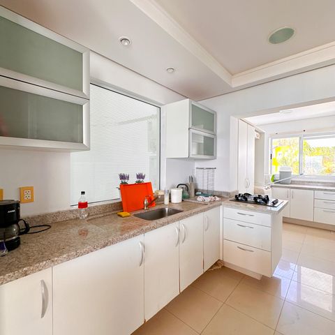 Apartamento para alugar com 250m², 4 quartos e 2 vagasCozinha
