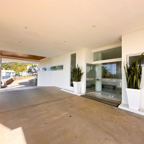 Apartamento para alugar com 250m², 4 quartos e 2 vagasEntrada