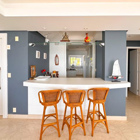 Apartamento para alugar com 250m², 4 quartos e 2 vagasVaranda 