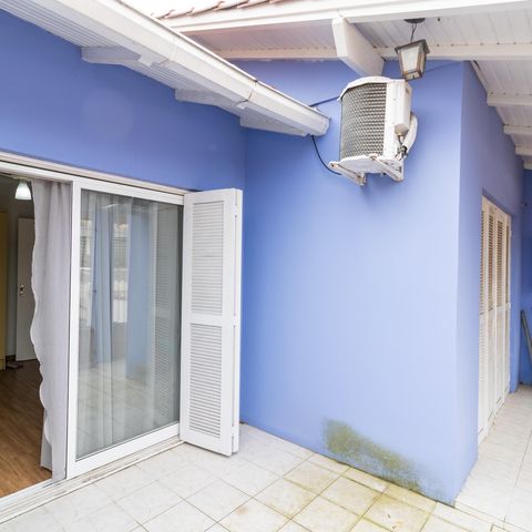 Casa à venda com 223m², 4 quartos e 3 vagas Casa à venda com 223m², 4 quartos e 3 vagasGaragem