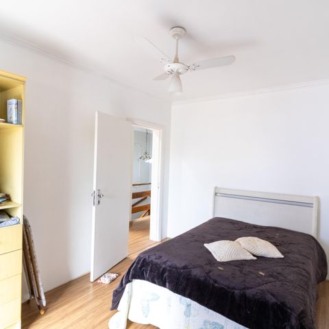 Casa à venda com 223m², 4 quartos e 3 vagas Casa à venda com 223m², 4 quartos e 3 vagasQuarto 1