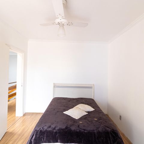 Casa à venda com 223m², 4 quartos e 3 vagas Casa à venda com 223m², 4 quartos e 3 vagasQuarto 1