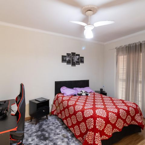 Casa à venda com 223m², 4 quartos e 3 vagas Casa à venda com 223m², 4 quartos e 3 vagasQuarto 2