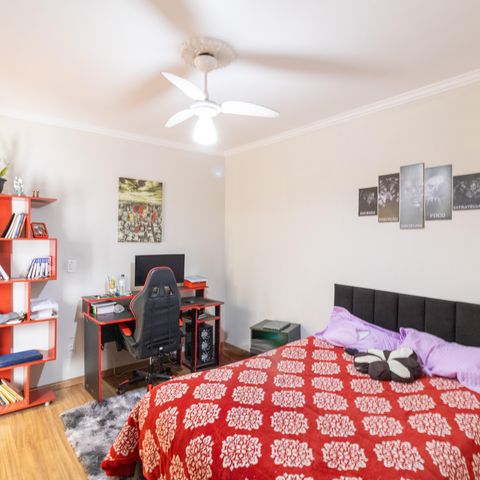 Casa à venda com 223m², 4 quartos e 3 vagas Casa à venda com 223m², 4 quartos e 3 vagasQuarto 2