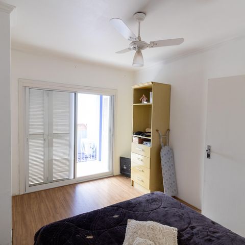 Casa à venda com 223m², 4 quartos e 3 vagas Casa à venda com 223m², 4 quartos e 3 vagasQuarto 1