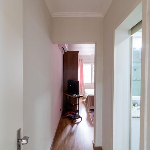 Casa à venda com 223m², 4 quartos e 3 vagas Casa à venda com 223m², 4 quartos e 3 vagasSuíte