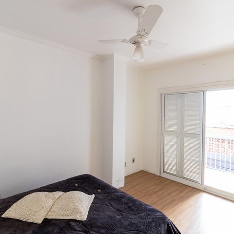 Casa à venda com 223m², 4 quartos e 3 vagas Casa à venda com 223m², 4 quartos e 3 vagasQuarto 1