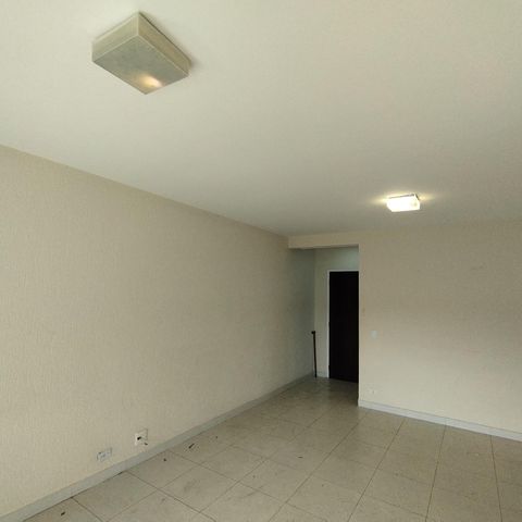 Apartamento à venda com 98m², 3 quartos e 1 vaga Apartamento à venda com 98m², 3 quartos e 1 vagaSala