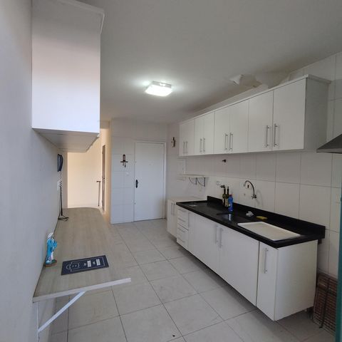 Apartamento à venda com 98m², 3 quartos e 1 vaga Apartamento à venda com 98m², 3 quartos e 1 vagaCozinha - Armários
