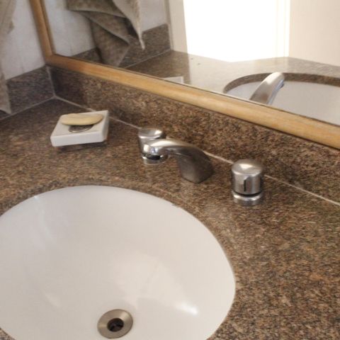 Apartamento à venda com 110m², 4 quartos e 2 vagasBanheiro da Suíte 2