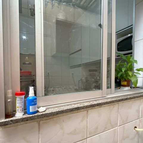 Casa à venda com 62m², 2 quartos e 1 vaga Casa à venda com 62m², 2 quartos e 1 vagaÁrea de Serviço
