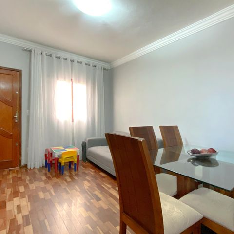 Casa à venda com 62m², 2 quartos e 1 vaga Casa à venda com 62m², 2 quartos e 1 vagaSala