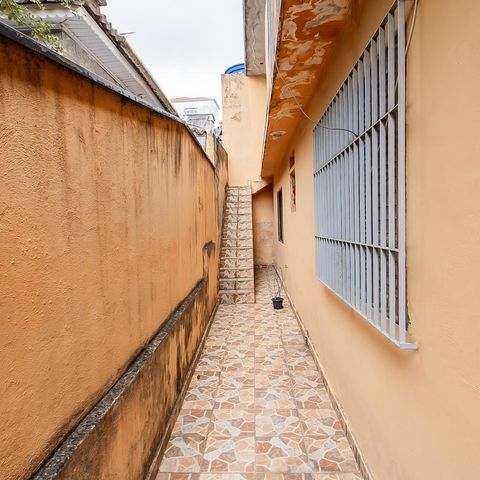 Casa à venda com 147m², 2 quartos e 1 vaga Casa à venda com 147m², 2 quartos e 1 vagaCorredor